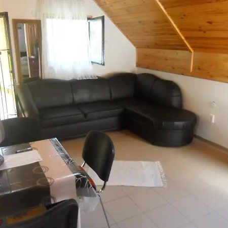 Apartment Ricsi Szihalom